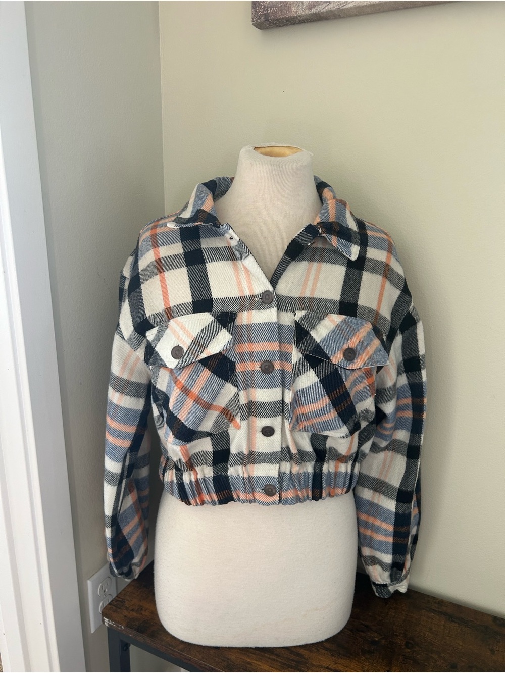 Plaid Cropped Shacket Jacket - Cream, Navy & Peach